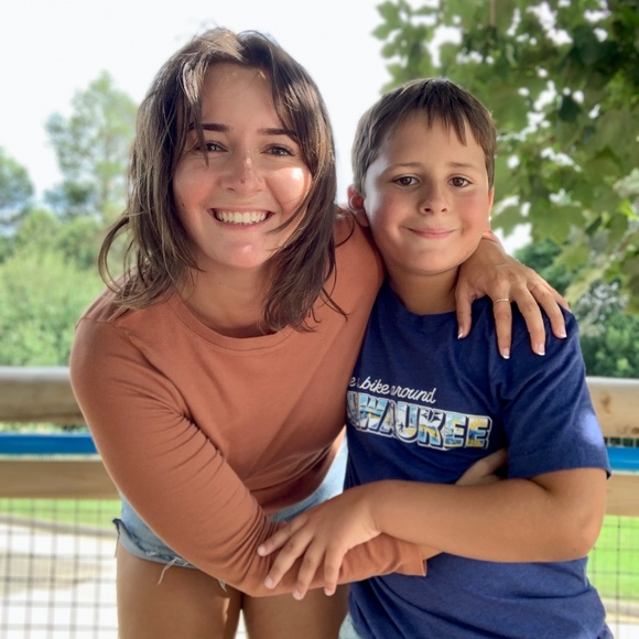 Meet your Posher, Megan - Picture 1 of 1